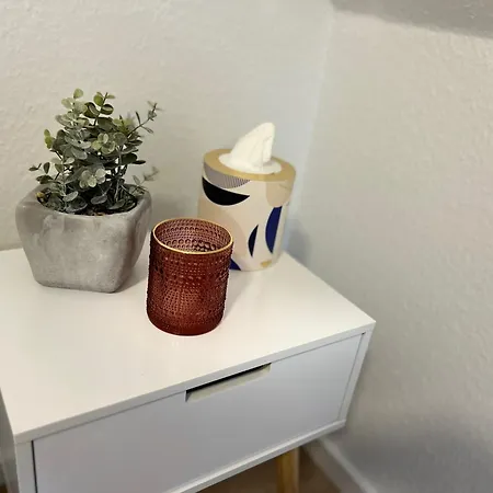 Spr-Helle Wohnung Mit Balkon, Ebk, Wlan, Netflix, 24 Stunden Self Checkin Springe Exterior photo