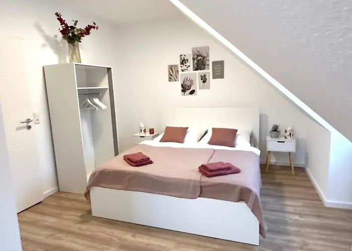 Spr-Helle Wohnung Mit Balkon, Ebk, Wlan, Netflix, 24 Stunden Self Checkin