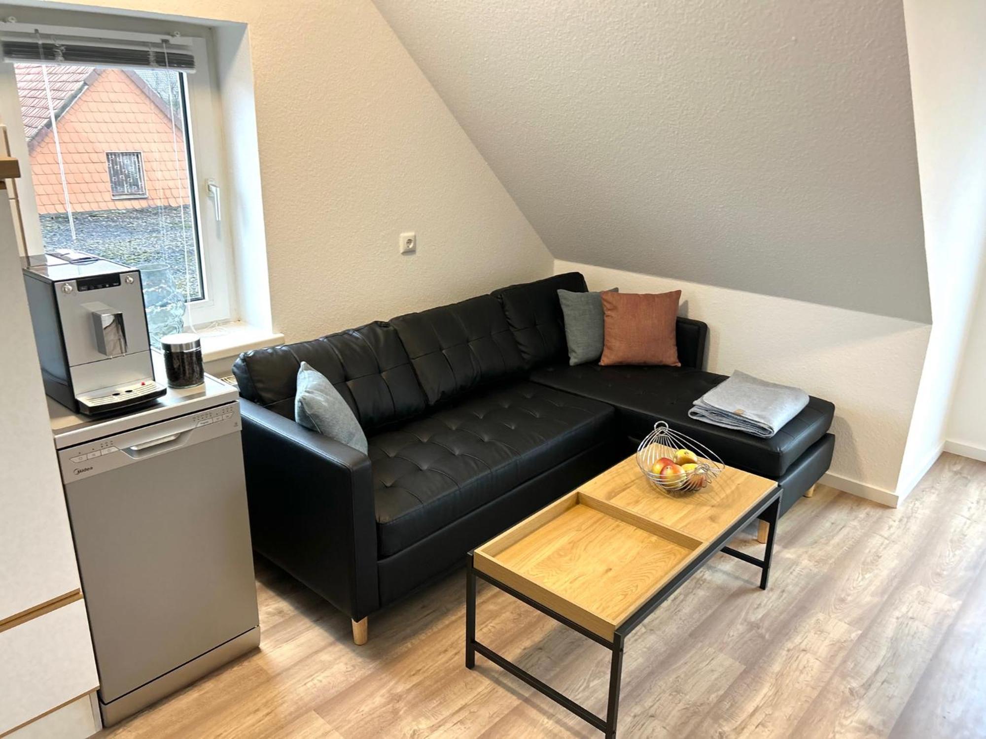 Spr-helle Mit Balkon, Ebk, Wlan, Netflix, 24 Stunden Self Checkin